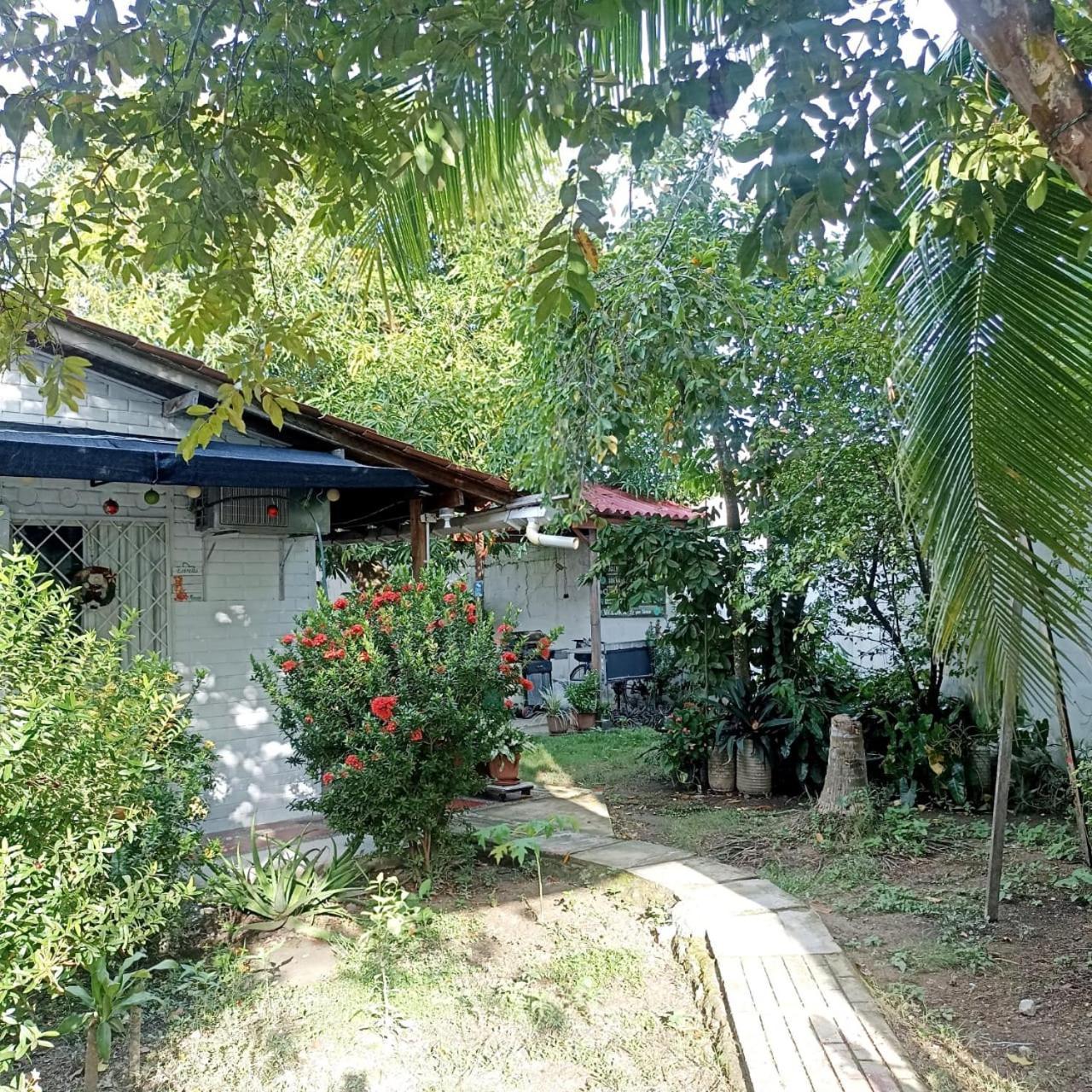 Hostal Corales Tolu Exterior photo